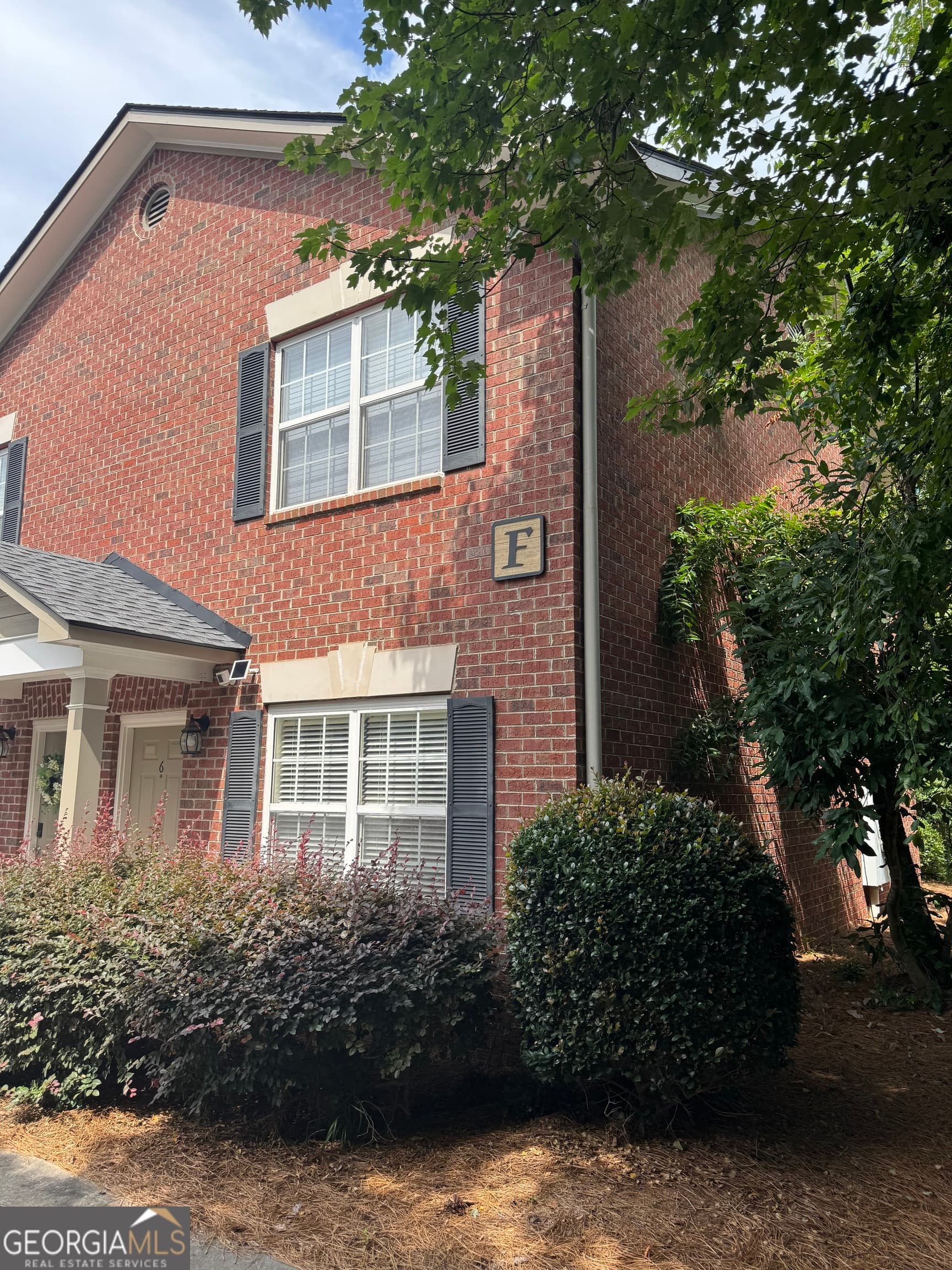 2 bedroom, 2.5 bathroom, 1,184 sq ft townhouse for rent at 460 Barnett Shoals Road F6, Athens, GA 30605 for $1,525 a month — photo 2