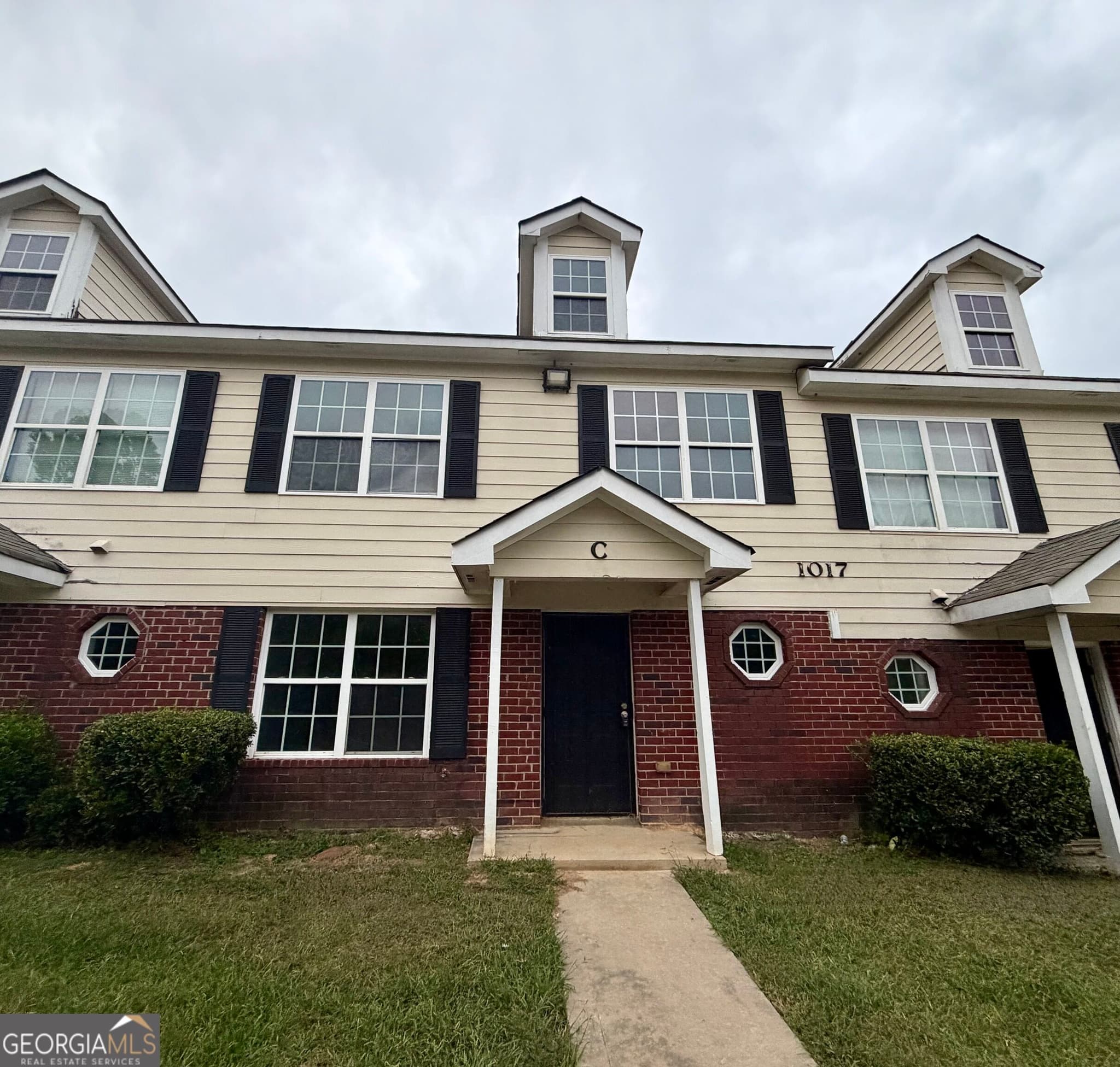 4 bedroom, 3 bathroom, 1,380 sq ft condominium for rent at 1017 Wheel House Lane, Monroe, GA 30655 for $1,450 a month — photo 1 of 11