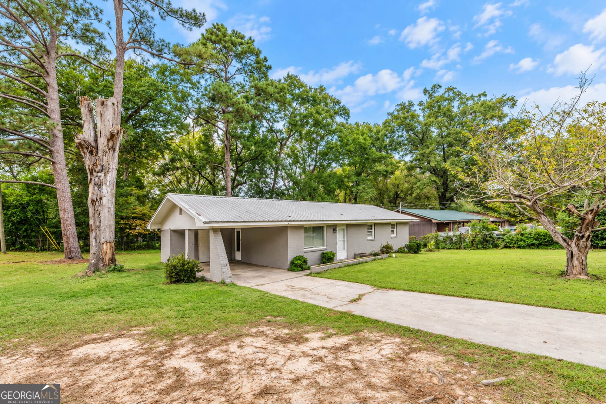 3 bedroom, 1.5 bathroom, 2,184 sq ft single family residence for sale at 101 Magnolia Avenue, Warner Robins, GA 31093 — photo 2
