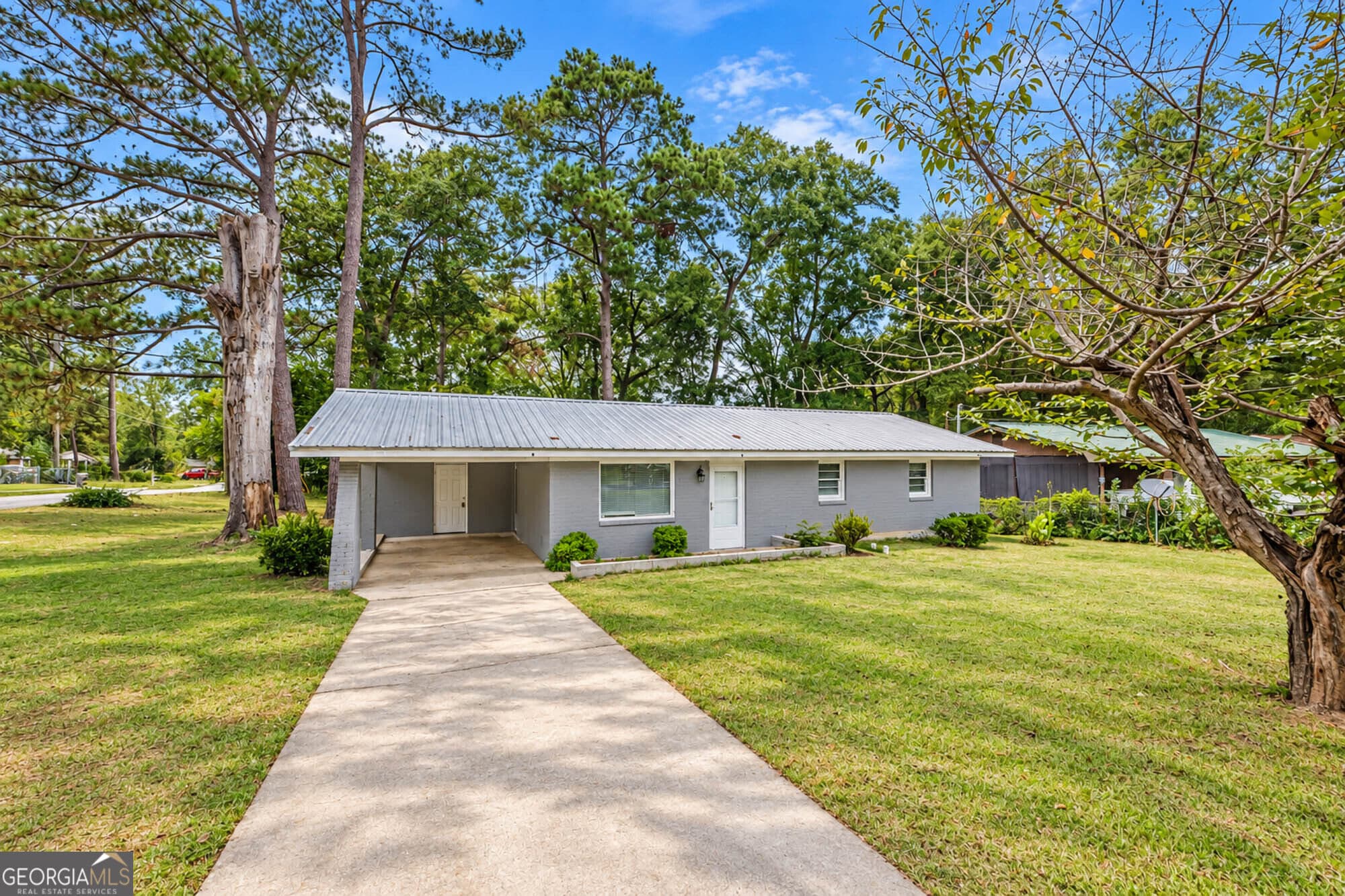 3 bedroom, 1.5 bathroom, 2,184 sq ft single family residence for sale at 101 Magnolia Avenue, Warner Robins, GA 31093 — photo 3