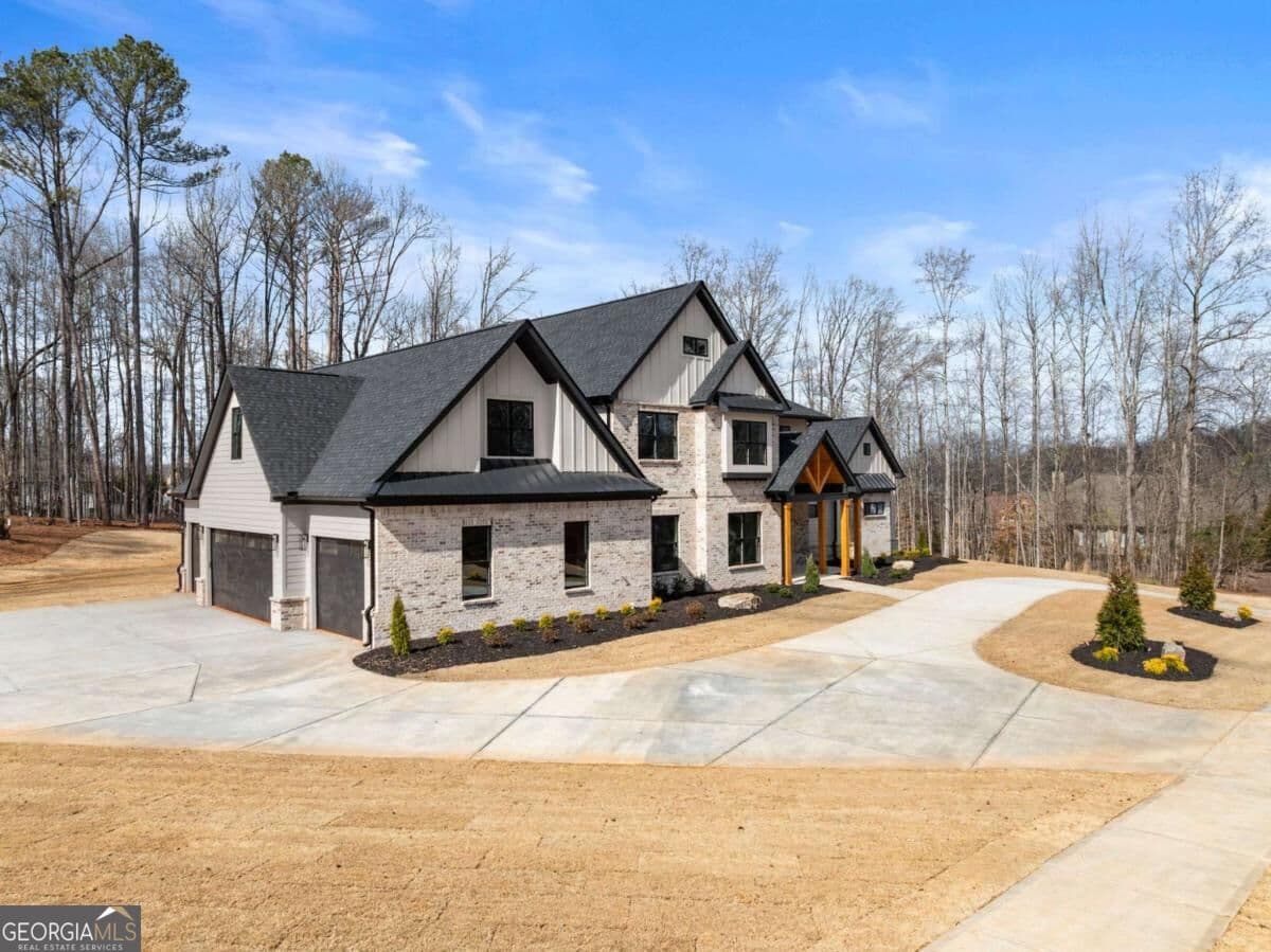 4 bedroom, 4.5 bathroom single family residence for sale at 1178 Pinnacle Drive, Hoschton, GA 30548 — photo 5