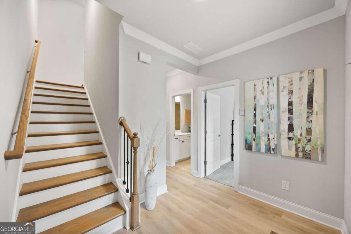 4 bedroom, 3.5 bathroom, 2,175 sq ft townhouse for rent at 504 Hampton Crossing, Woodstock, GA 30188 for $2,650 a month — photo 3