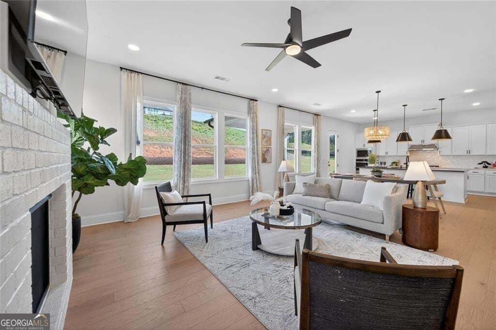 5 bedroom, 4 bathroom, 3,415 sq ft single family residence for sale at 5014 Baywood Lane, Woodstock, GA 30188 — photo 6