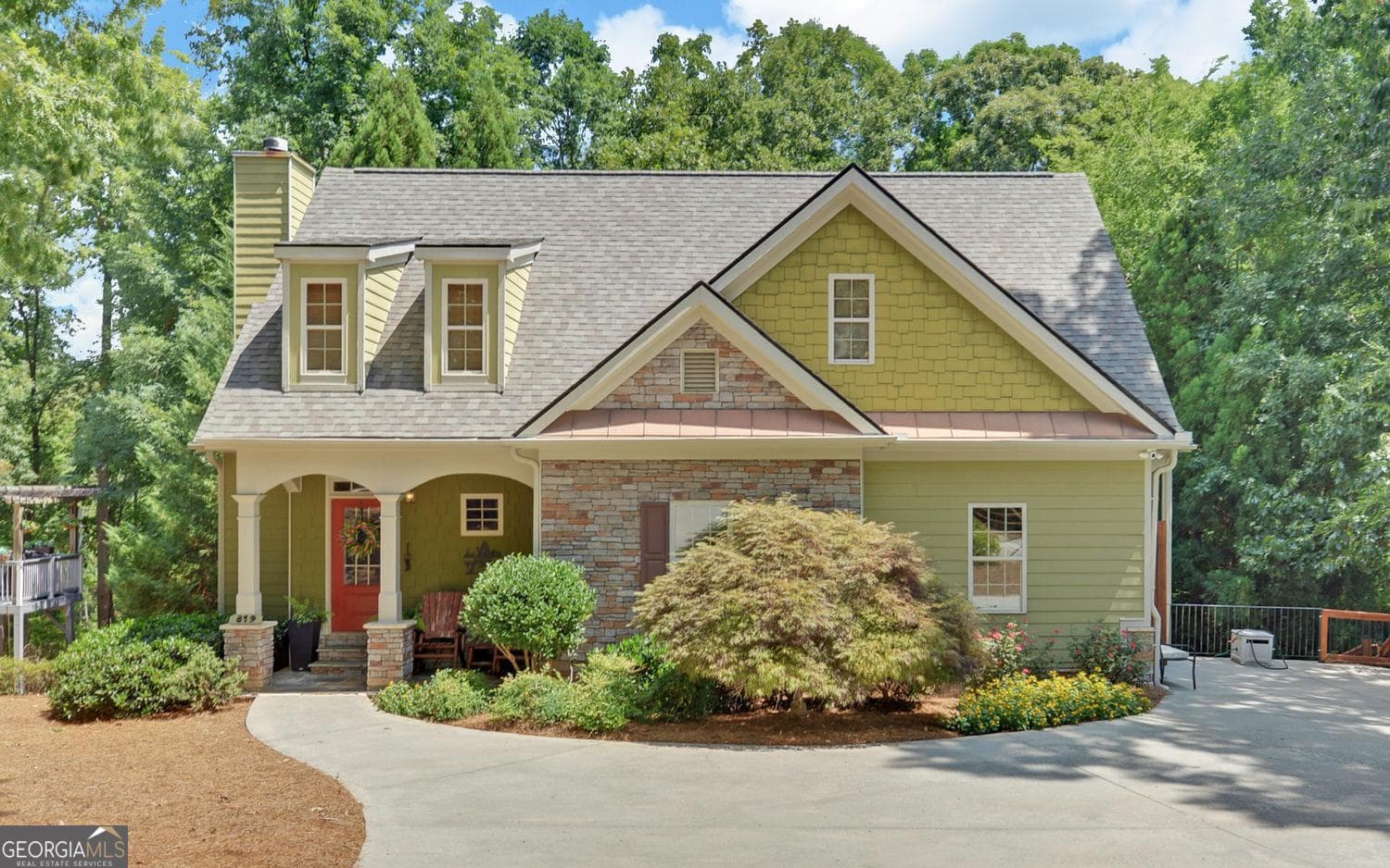 5 bedroom, 3.5 bathroom, 4,033 sq ft single family residence for sale at 819 Tranquility Lane, Hartwell, GA 30643