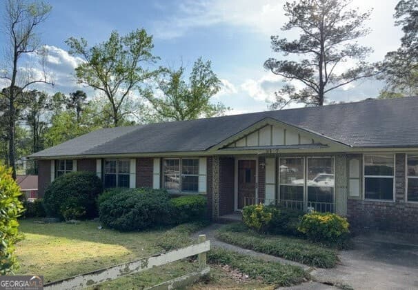 4 bedroom, 2.5 bathroom, 2,707 sq ft single family residence for sale at 2107 Burnside Drive, Columbus, GA 31907