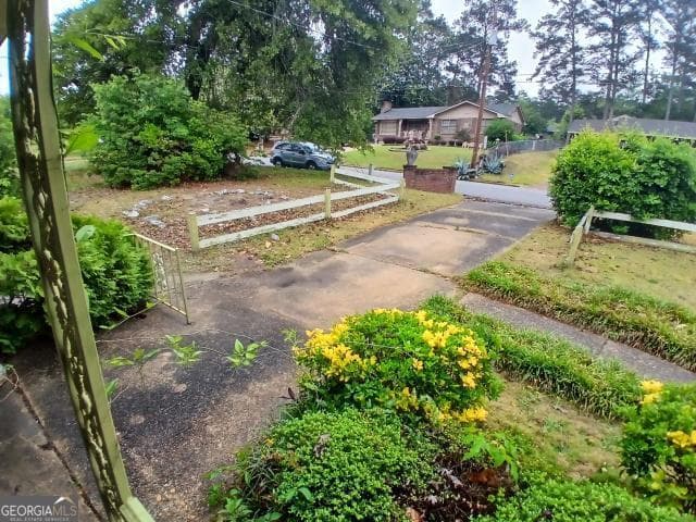4 bedroom, 2.5 bathroom, 2,707 sq ft single family residence for sale at 2107 Burnside Drive, Columbus, GA 31907 — photo 4