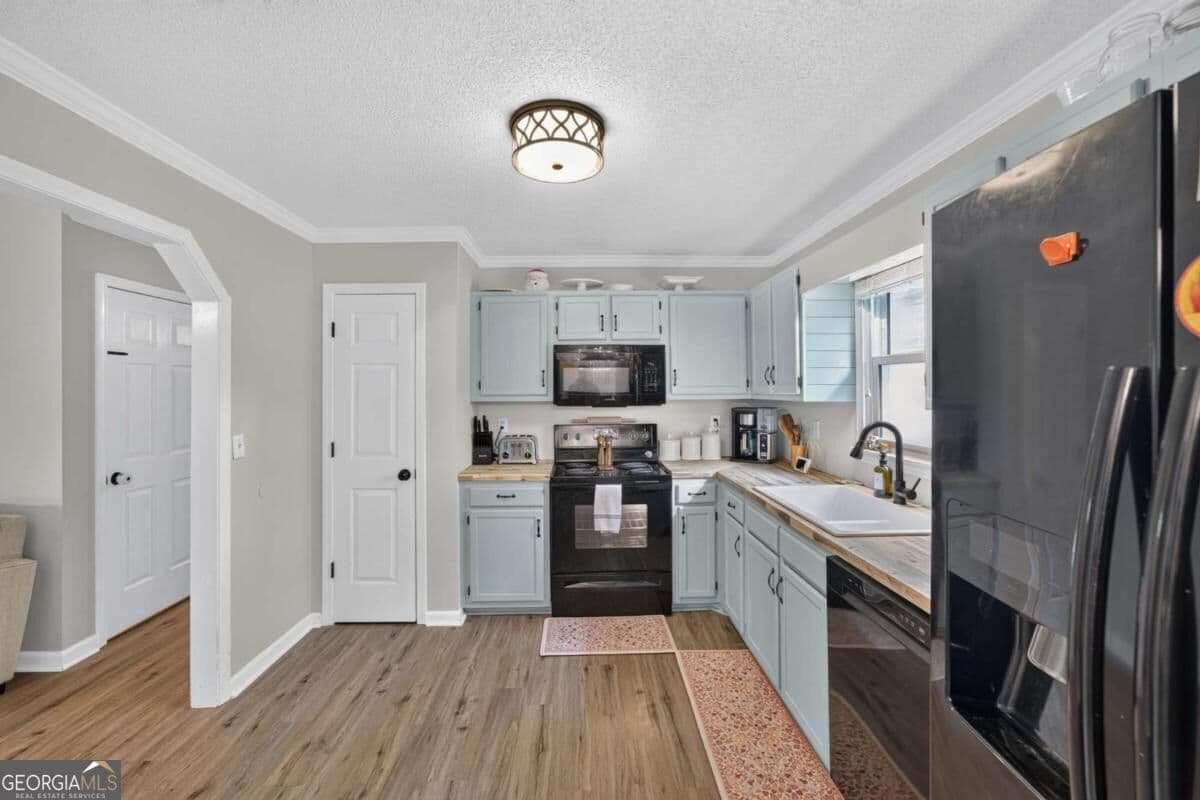 3 bedroom, 2 bathroom, 1,347 sq ft single family residence for sale at 290 Sadler Drive, Douglasville, GA 30134 — photo 8