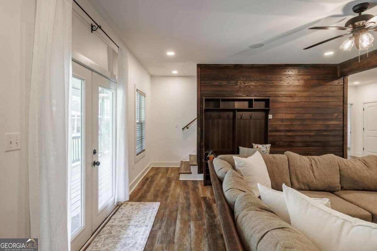 4 bedroom, 3 bathroom, 2,704 sq ft single family residence for sale at 930 James Holcomb Road, Hull, GA 30646 — photo 9