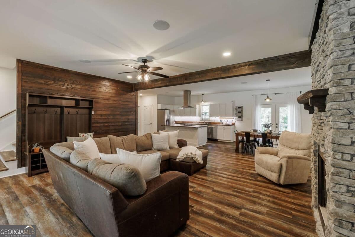 4 bedroom, 3 bathroom, 2,704 sq ft single family residence for sale at 930 James Holcomb Road, Hull, GA 30646 — photo 4