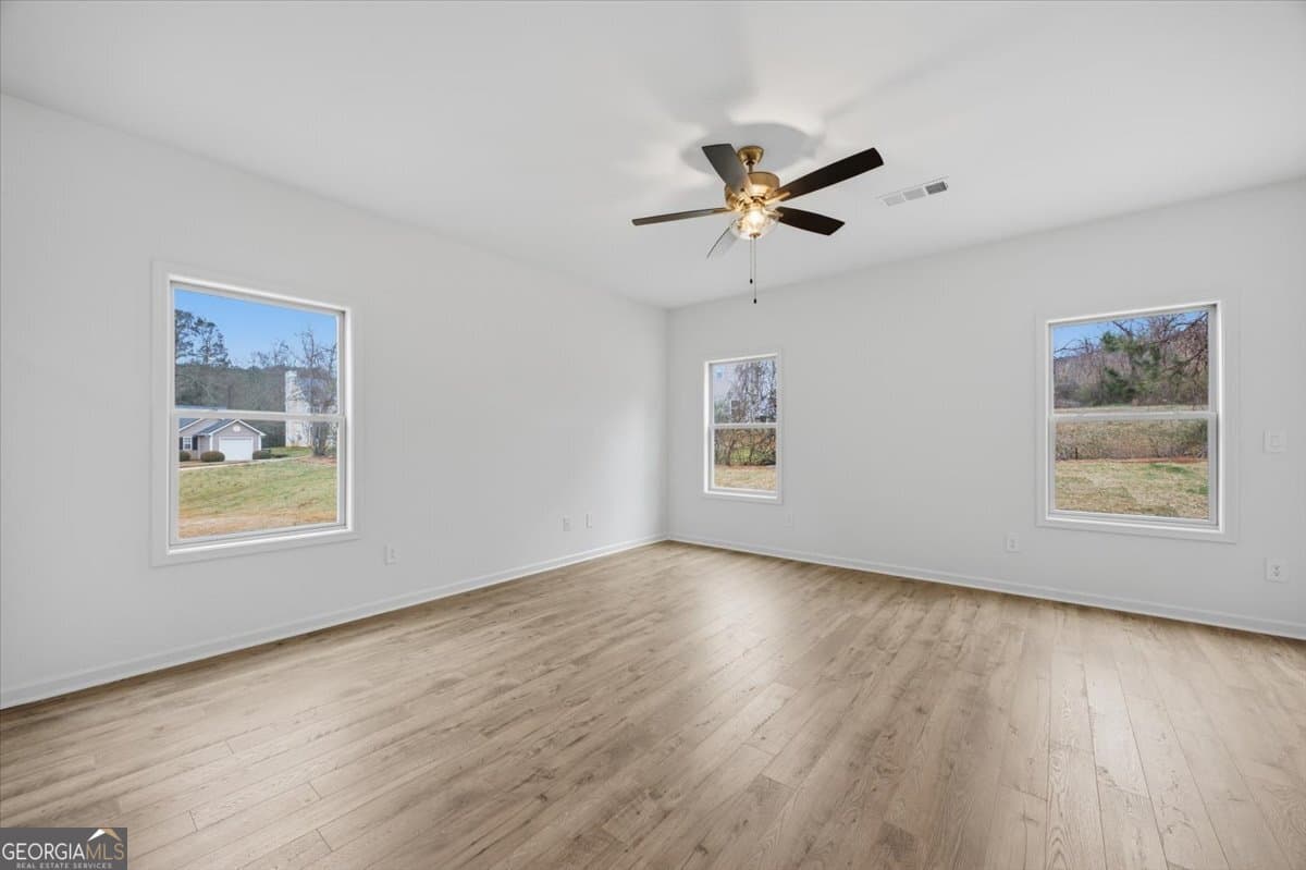 3 bedroom, 2.5 bathroom, 1,888 sq ft single family residence for sale at 7 Morningside Court, Thomaston, GA 30286 — photo 7