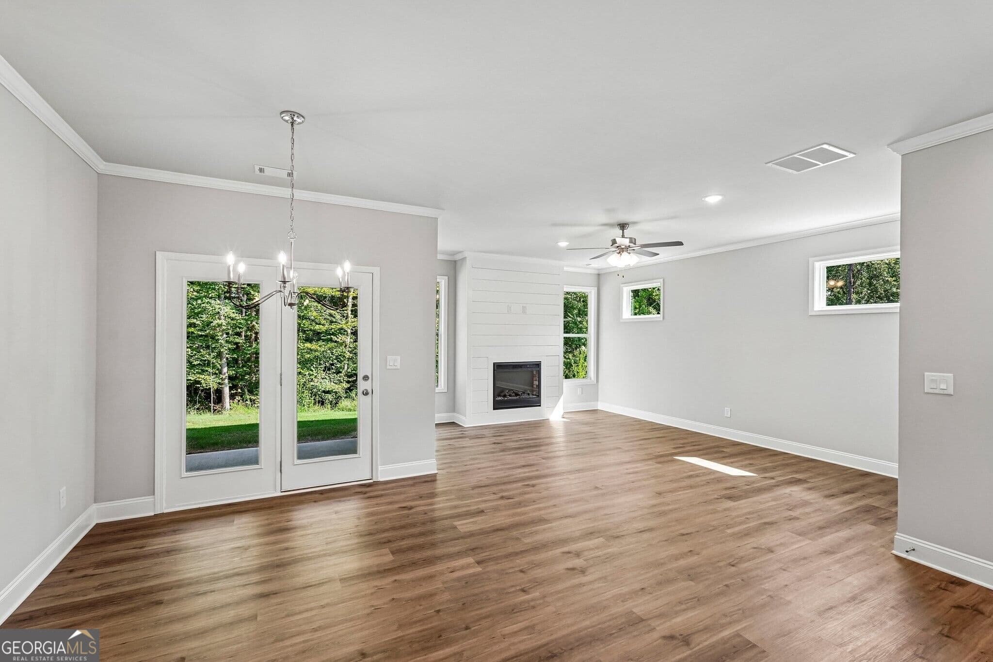 3 bedroom, 2.5 bathroom, 1,814 sq ft townhouse for sale at 4240 Cavalier Way, Duluth, GA 30097 — photo 6
