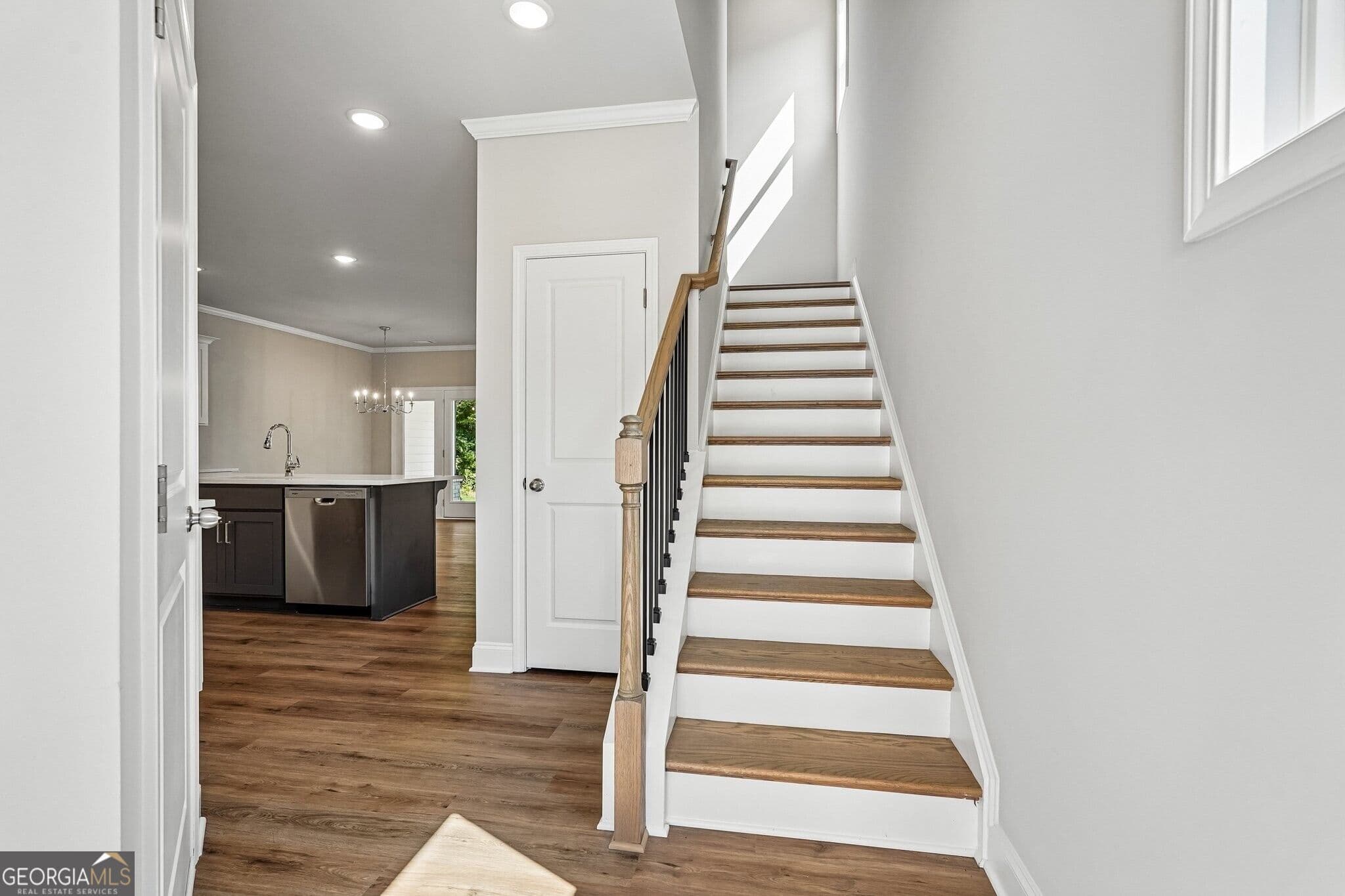 3 bedroom, 2.5 bathroom, 1,814 sq ft townhouse for sale at 4240 Cavalier Way, Duluth, GA 30097 — photo 5