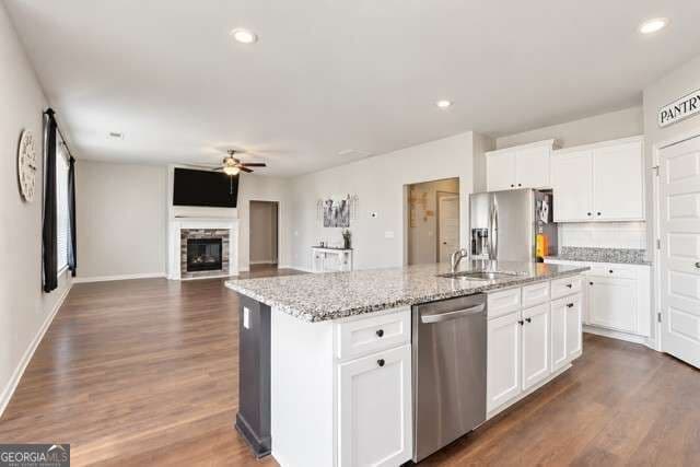 4 bedroom, 3 bathroom, 2,215 sq ft single family residence for sale at 1978 Waterside Circle, Bethlehem, GA 30620 — photo 4