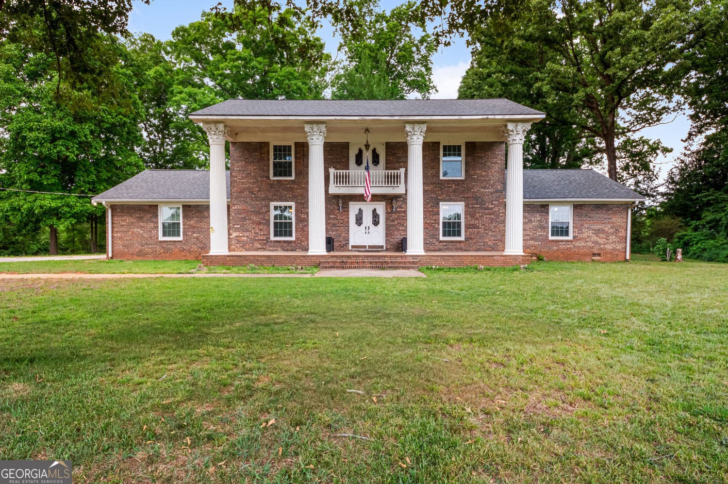 4 bedroom, 2.5 bathroom, 2,778 sq ft single family residence for sale at 451 Toms Creek Road, Martin, GA 30557 — photo 2