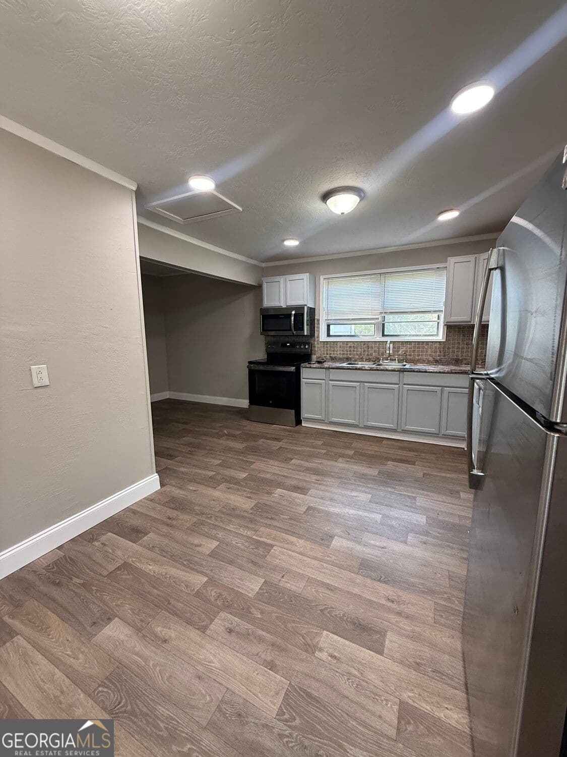 3 bedroom, 1 bathroom, 1,116 sq ft single family residence for rent at 1941 Harrison Road, Augusta, GA 30904 for $1,300 a month — photo 6