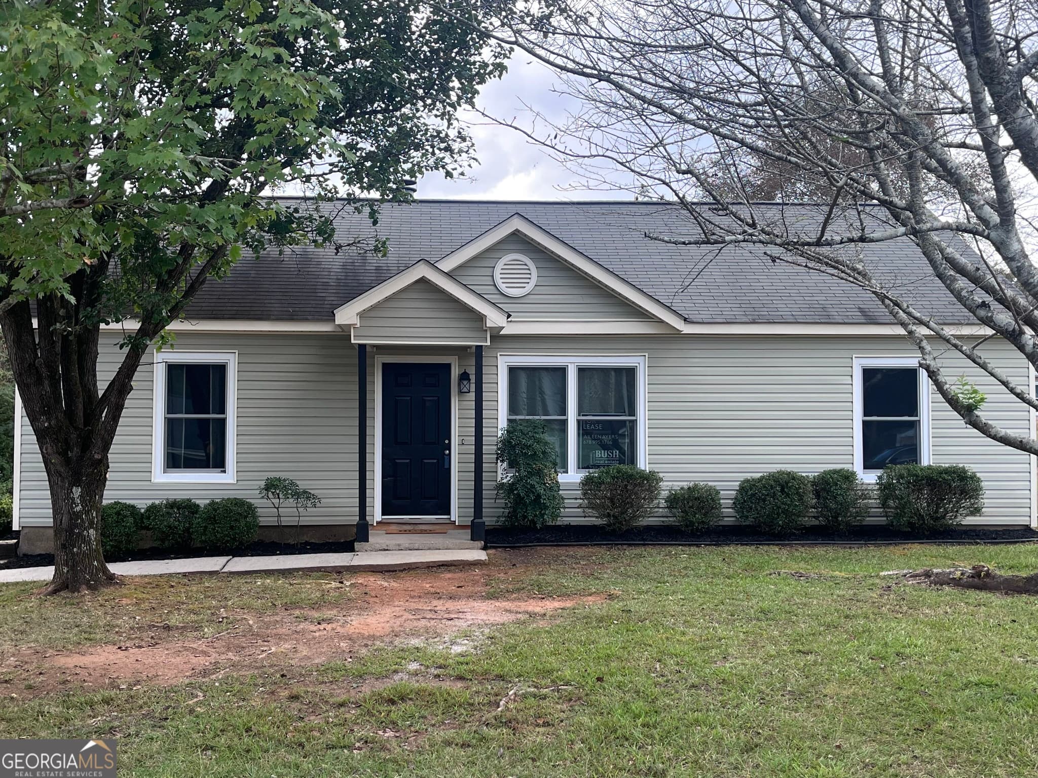 3 bedroom, 2 bathroom, 1,118 sq ft single family residence for rent at 31 Oak Street, Newnan, GA 30263 for $1,750 a month — photo 1 of 1
