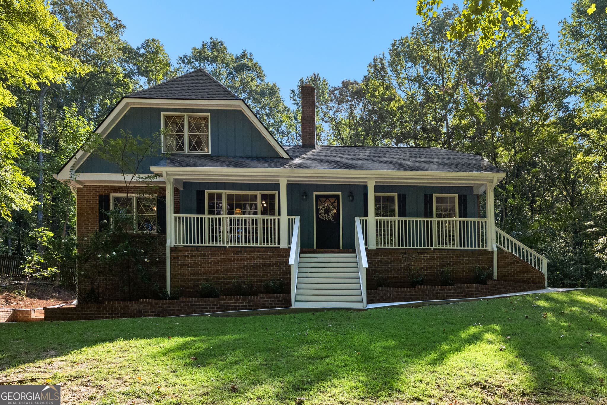 3 bedroom, 3 bathroom, 2,080 sq ft single family residence for sale at 400 Darren Drive, Fayetteville, GA 30215 — photo 2