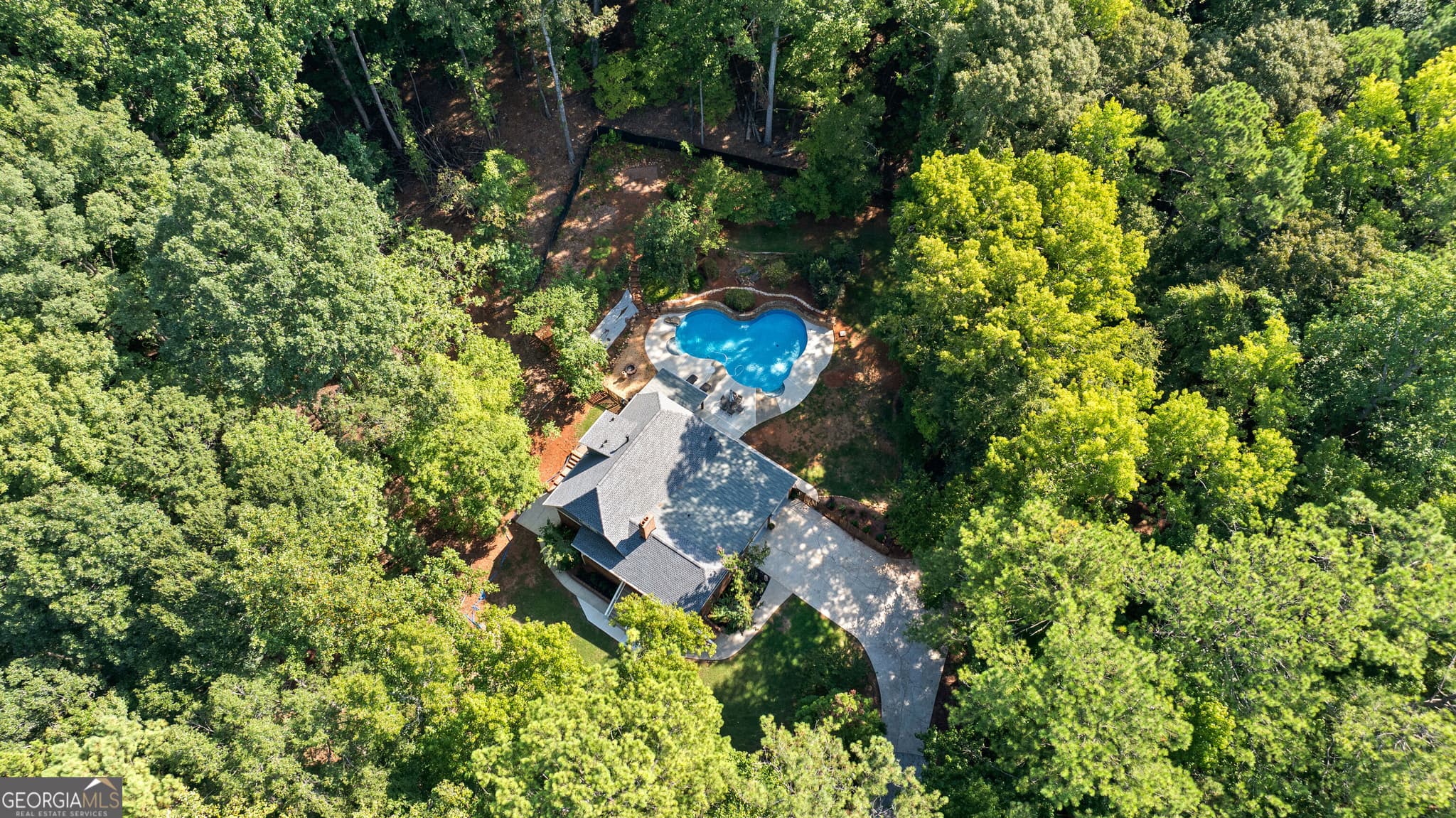 3 bedroom, 3 bathroom, 2,080 sq ft single family residence for sale at 400 Darren Drive, Fayetteville, GA 30215 — photo 5