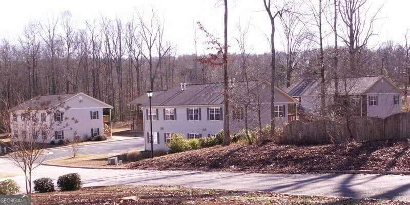 2 bedroom, 1.5 bathroom apartment for rent at 7400 Courtyard Drive, Dawsonville, GA 30534 for $1,450 a month — photo 2