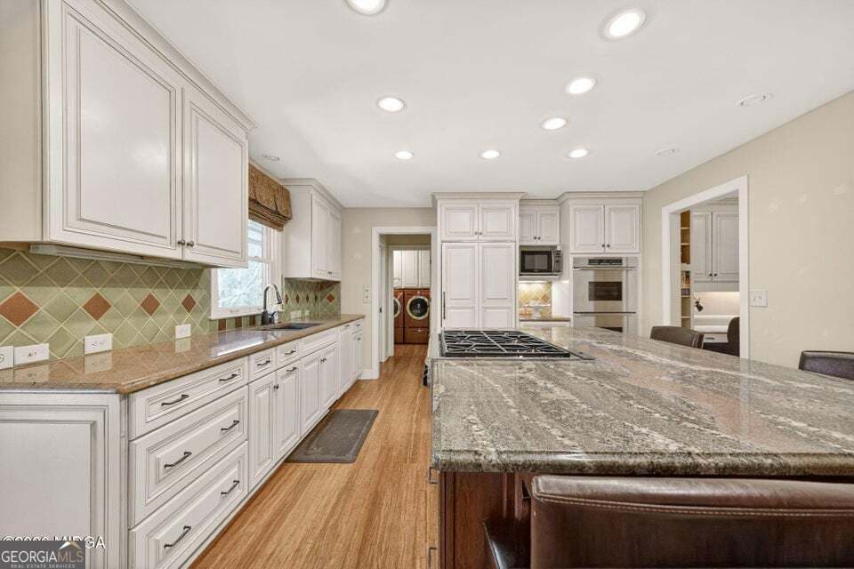 5 bedroom, 3.5 bathroom, 4,560 sq ft single family residence for sale at 4716 Moor Park, Macon, GA 31210 — photo 5
