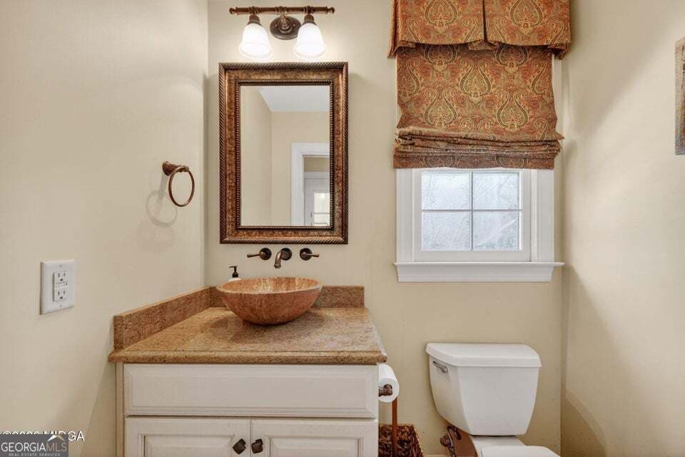 5 bedroom, 3.5 bathroom, 4,560 sq ft single family residence for sale at 4716 Moor Park, Macon, GA 31210 — photo 9