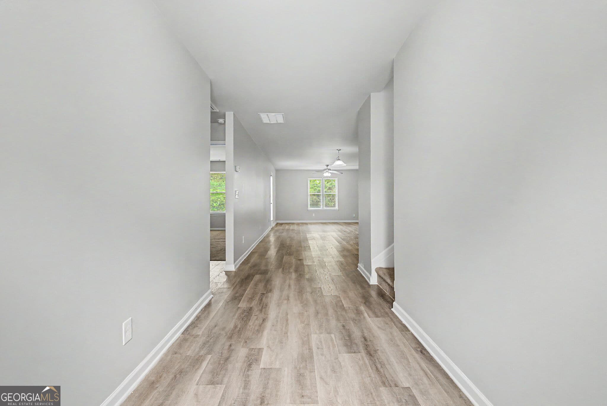 4 bedroom, 3 bathroom, 2,139 sq ft single family residence for sale at 123 W Lexington Avenue, Griffin, GA 30223 — photo 3