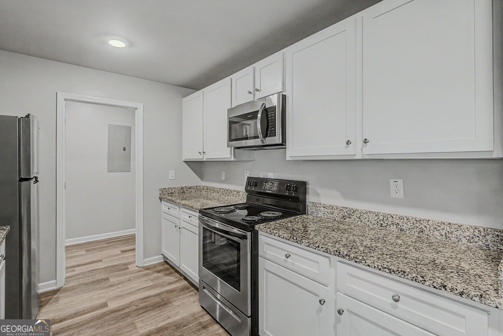 4 bedroom, 3 bathroom, 2,139 sq ft single family residence for sale at 123 W Lexington Avenue, Griffin, GA 30223 — photo 10