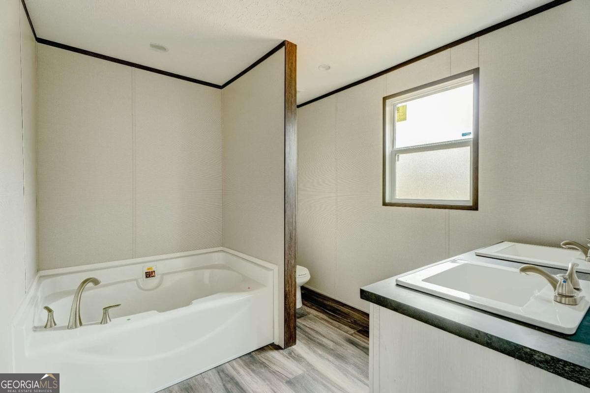 3 bedroom, 2 bathroom, 1,216 sq ft manufactured home,single family residence for sale at 30 Crooked Court, Ellijay, GA 30540 — photo 5