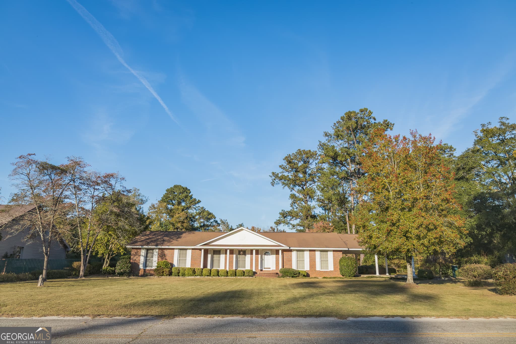 3 bedroom, 2 bathroom, 1,812 sq ft single family residence for sale at 341 Azalea Avenue, Millen, GA 30442 — photo 2