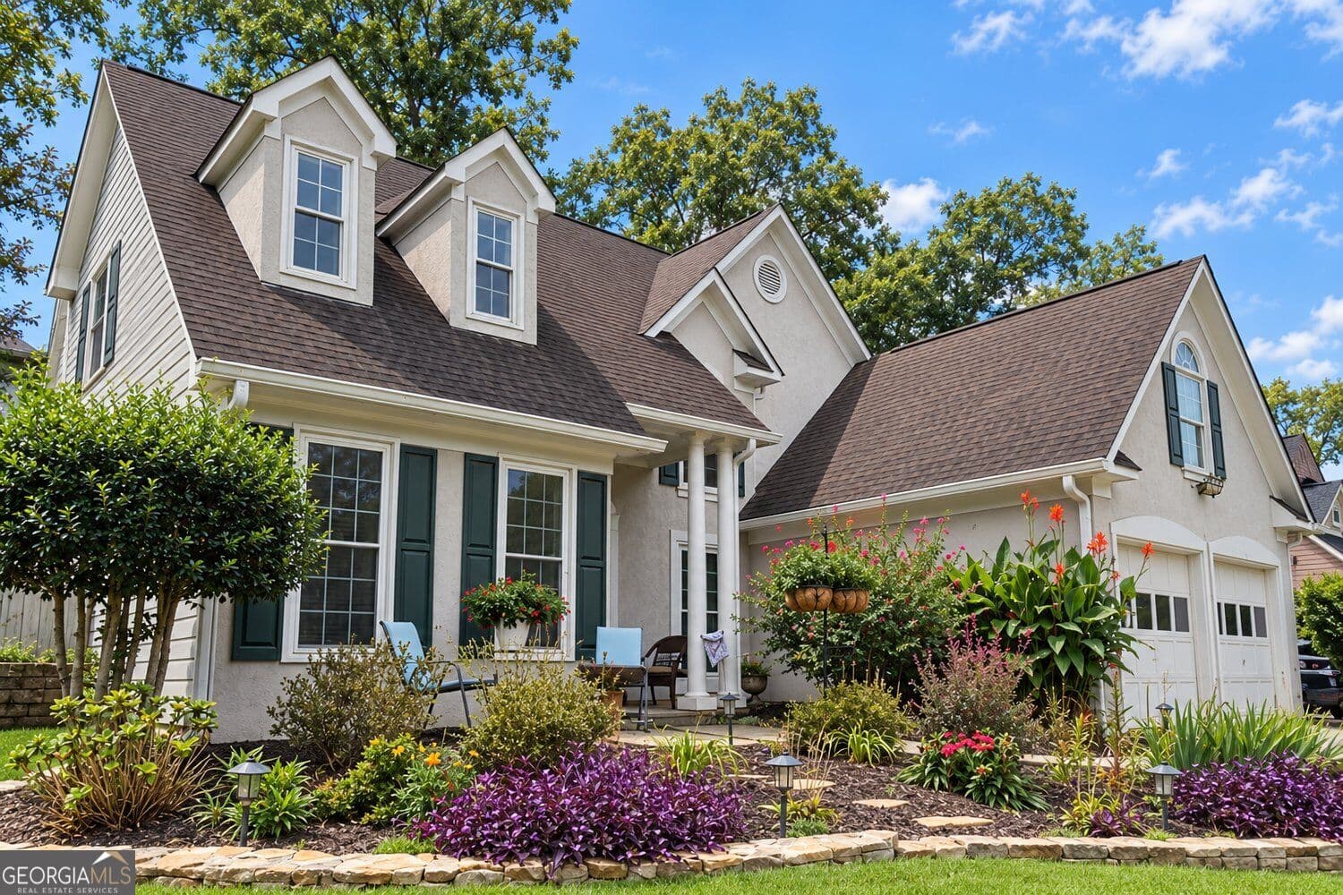4 bedroom, 2.5 bathroom, 2,530 sq ft single family residence for sale at 1064 Bellaire Court, Lawrenceville, GA 30043 — photo 2