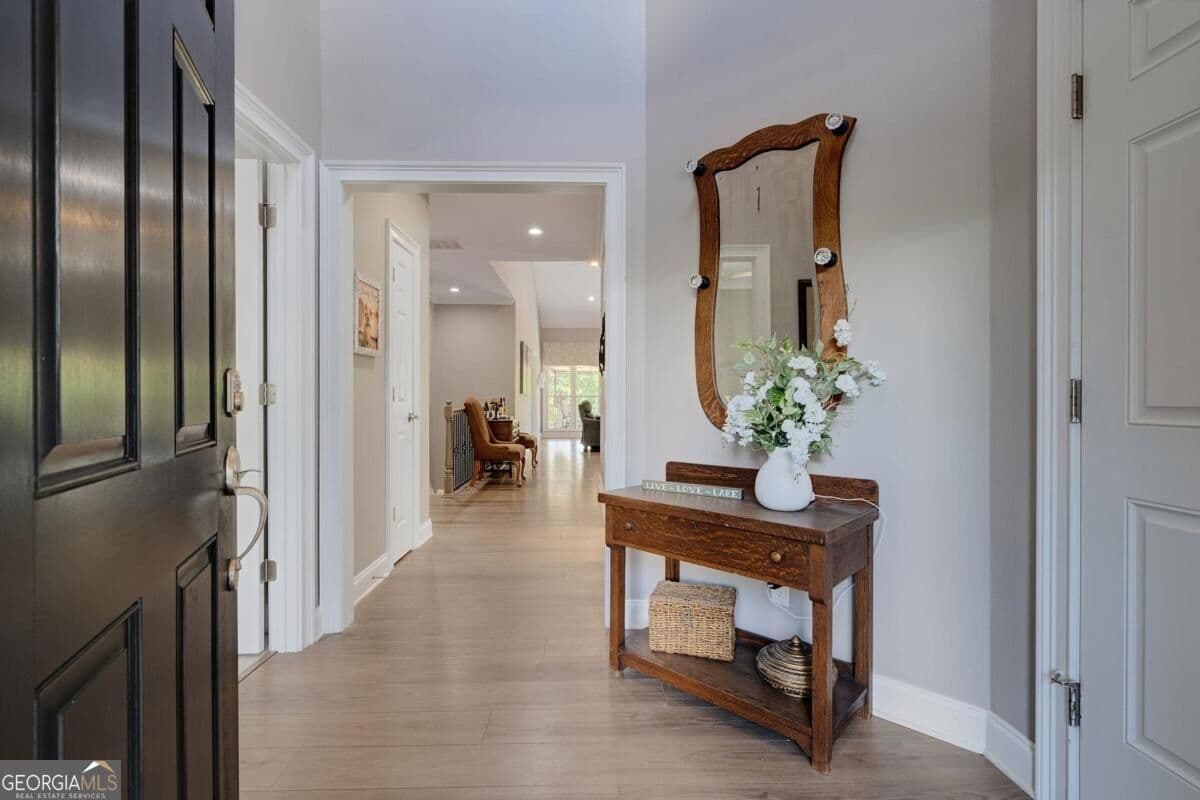 4 bedroom, 4 bathroom, 3,500 sq ft townhouse for sale at 1602 Vintage Club Drive, Greensboro, GA 30642 — photo 7
