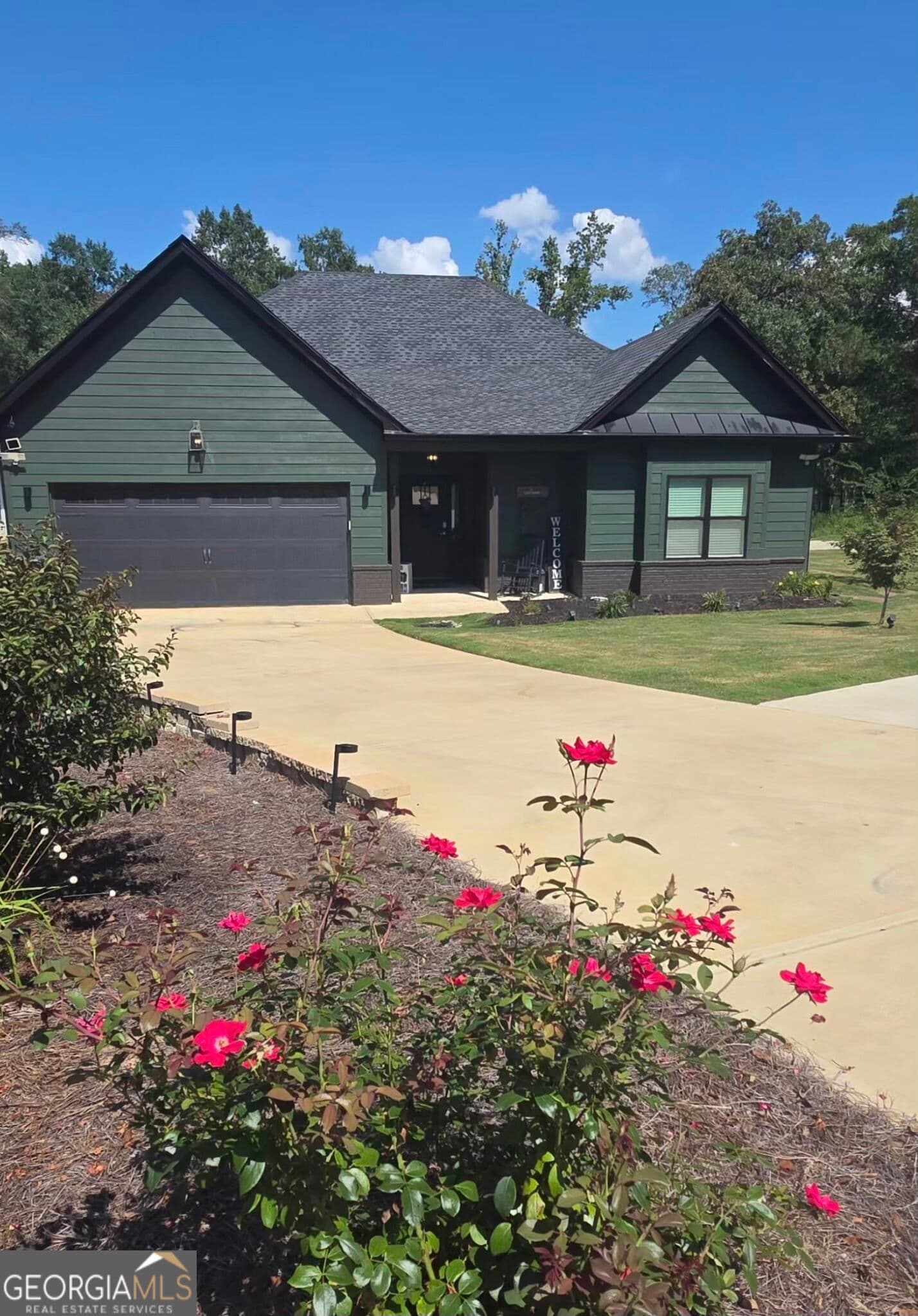 3 bedroom, 2 bathroom, 1,869 sq ft single family residence for sale at 27 Ward Haven Drive, Wedowee, AL 36278 — photo 2