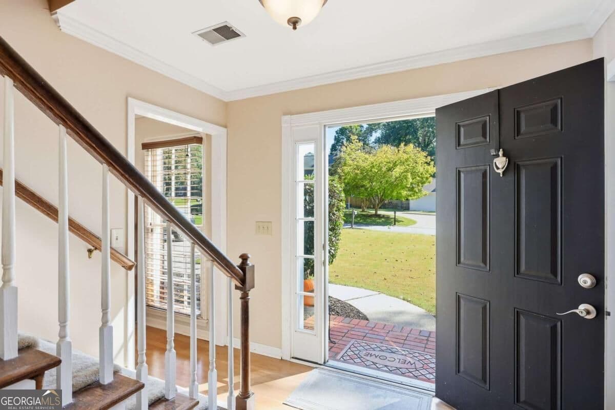 3 bedroom, 2.5 bathroom, 2,064 sq ft single family residence for sale at 166 Knollwood Drive, Marietta, GA 30064 — photo 3