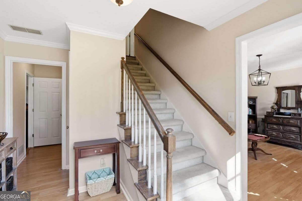 3 bedroom, 2.5 bathroom, 2,064 sq ft single family residence for sale at 166 Knollwood Drive, Marietta, GA 30064 — photo 4