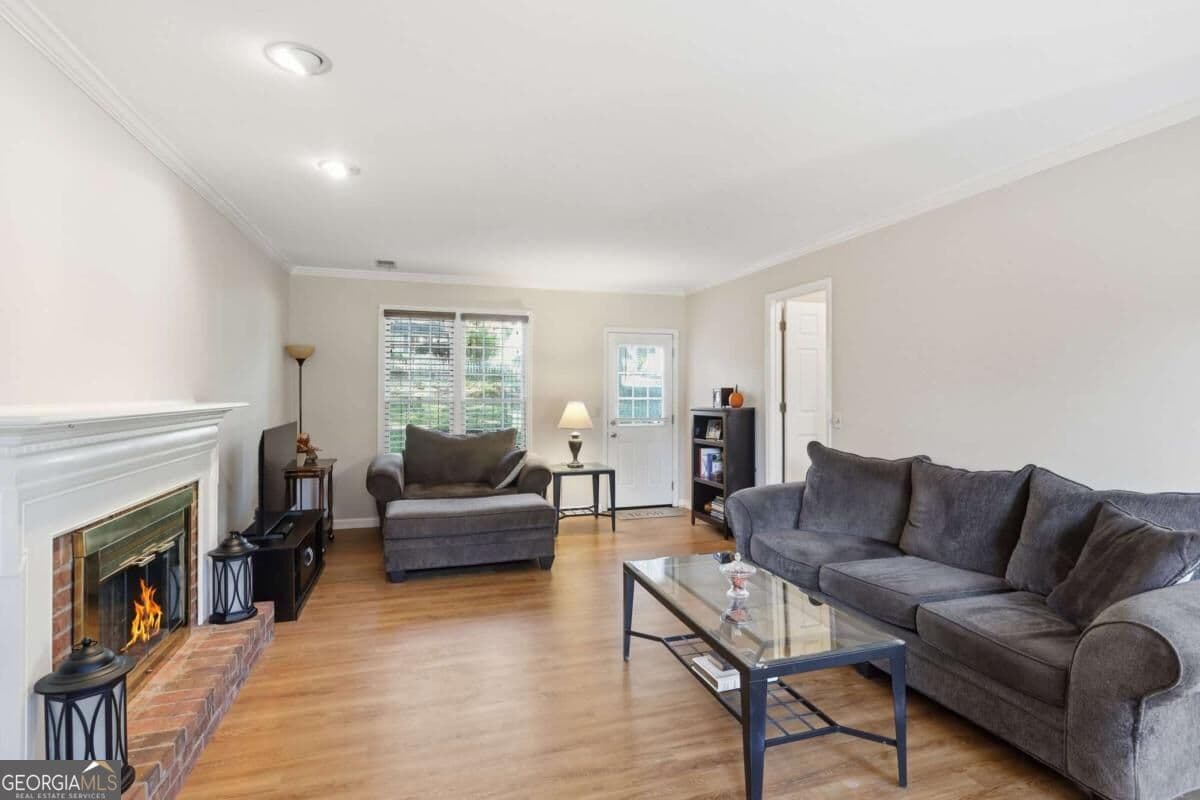 3 bedroom, 2.5 bathroom, 2,064 sq ft single family residence for sale at 166 Knollwood Drive, Marietta, GA 30064 — photo 8