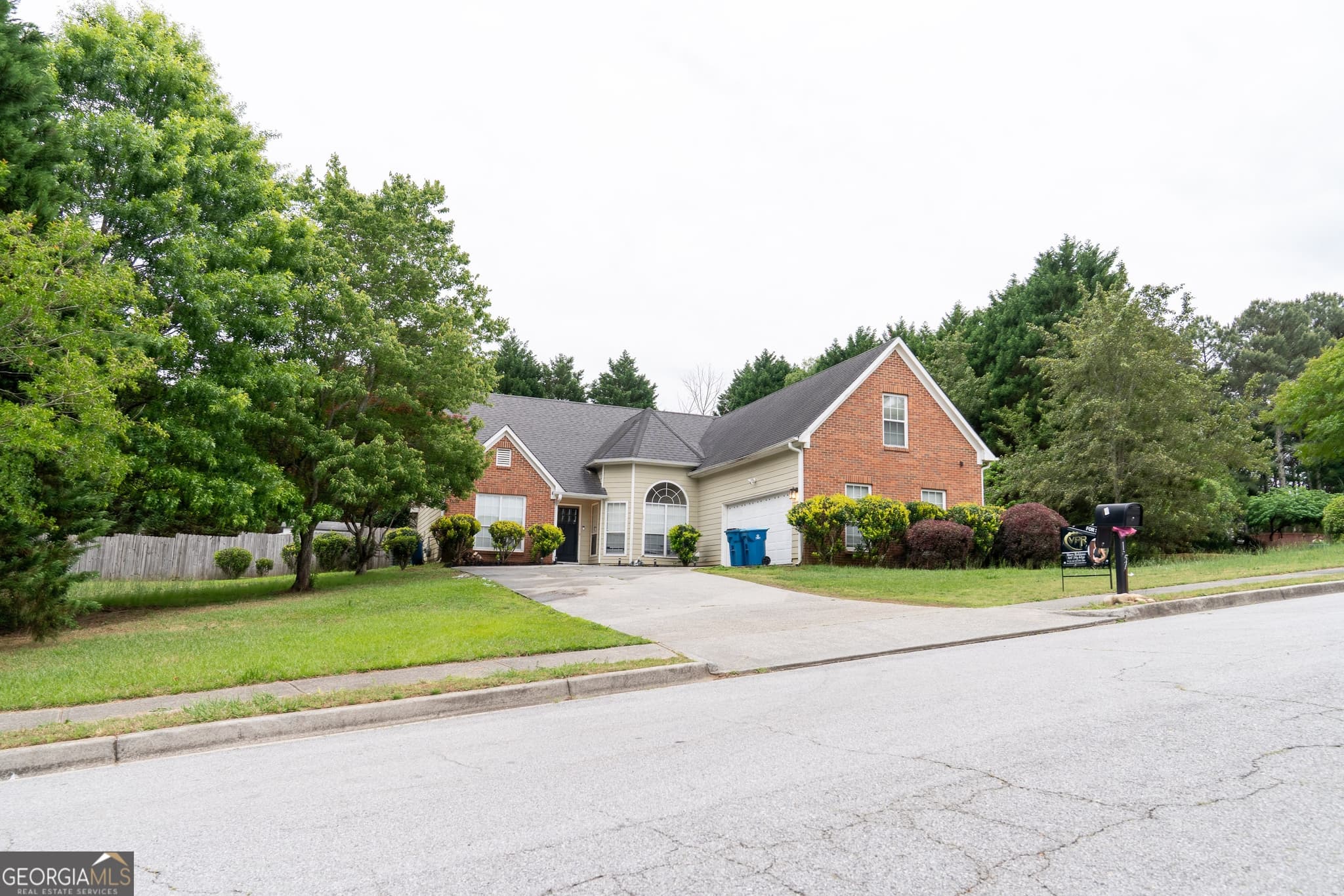 3 bedroom, 2 bathroom single family residence sold at 1516 Armende Lane, Dacula, GA 30019