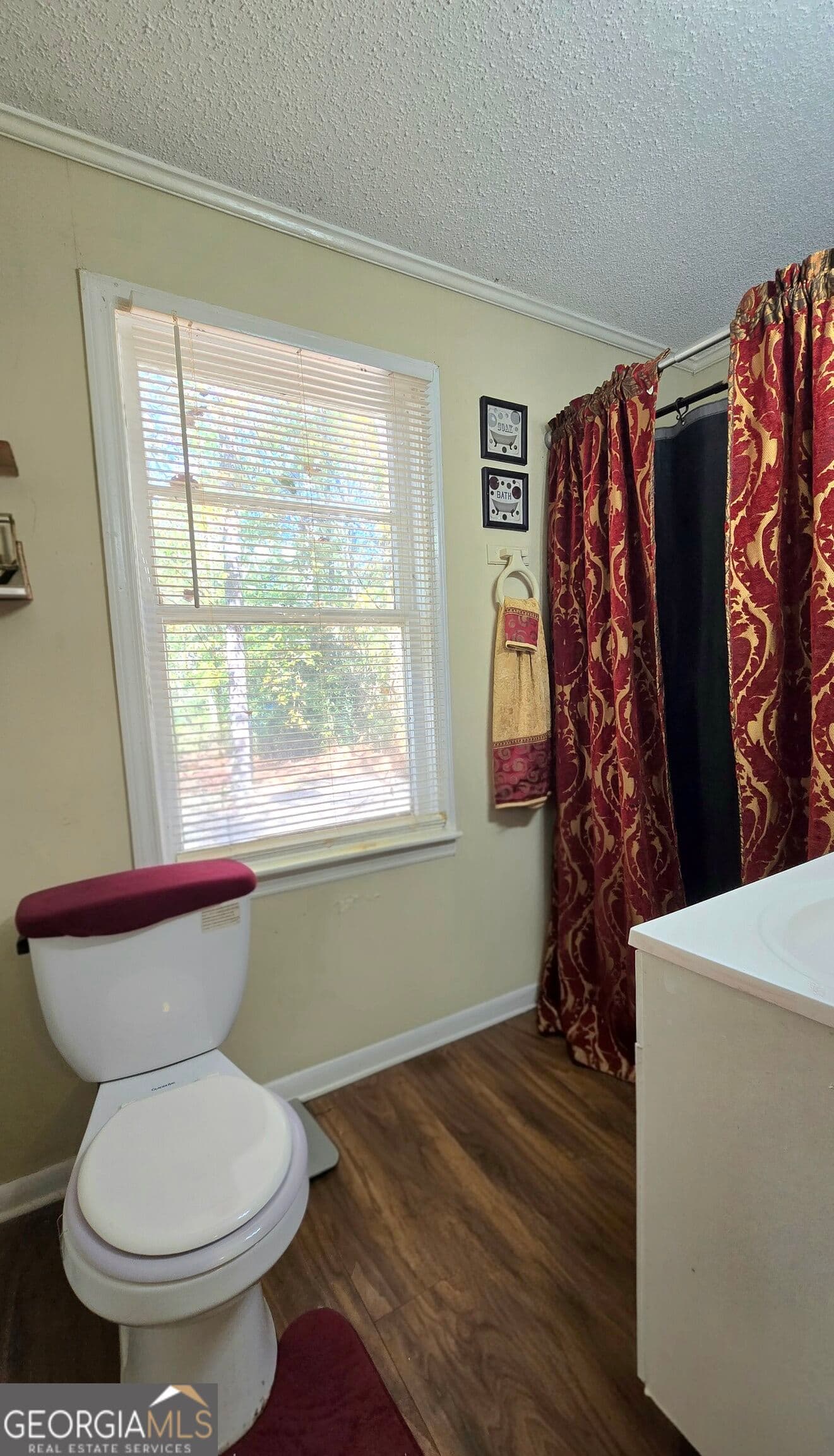 3 bedroom, 2 bathroom, 1,236 sq ft single family residence for sale at 397 Dock Hyde Road, Carrollton, GA 30116 — photo 5