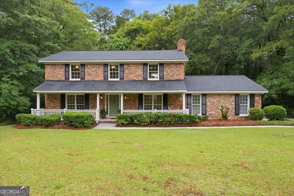 4 bedroom, 2.5 bathroom, 2,384 sq ft single family residence sold at 969 Wimbledon Road, Macon, GA 31210