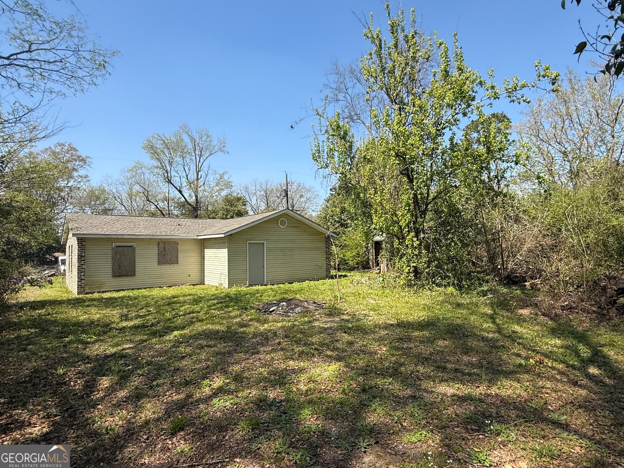 4 bedroom, 2 bathroom, 1,112 sq ft single family residence for sale at 5760 Frederica Place, Macon, GA 31206 — photo 3