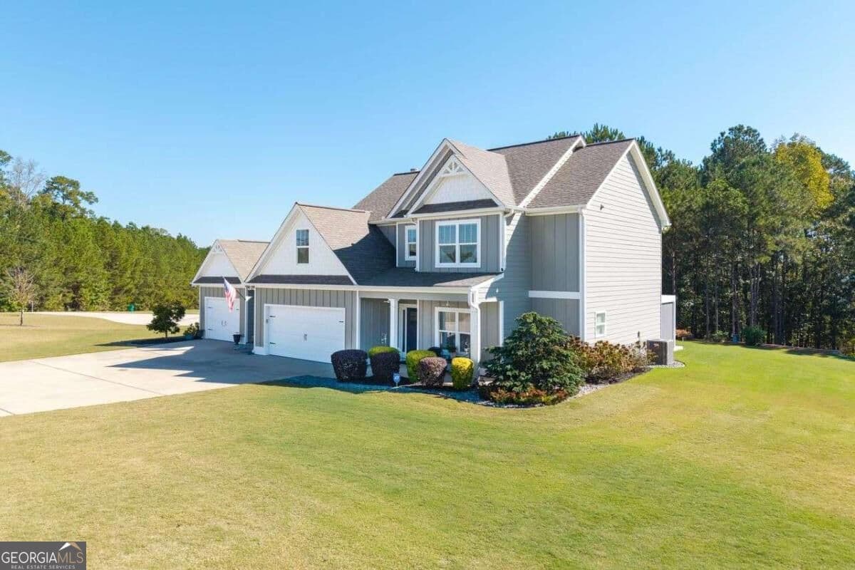 4 bedroom, 2.5 bathroom, 2,420 sq ft single family residence for sale at 403 Lloyd Street, Monticello, GA 31064 — photo 2