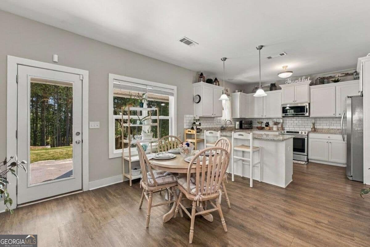 4 bedroom, 2.5 bathroom, 2,420 sq ft single family residence for sale at 403 Lloyd Street, Monticello, GA 31064 — photo 10