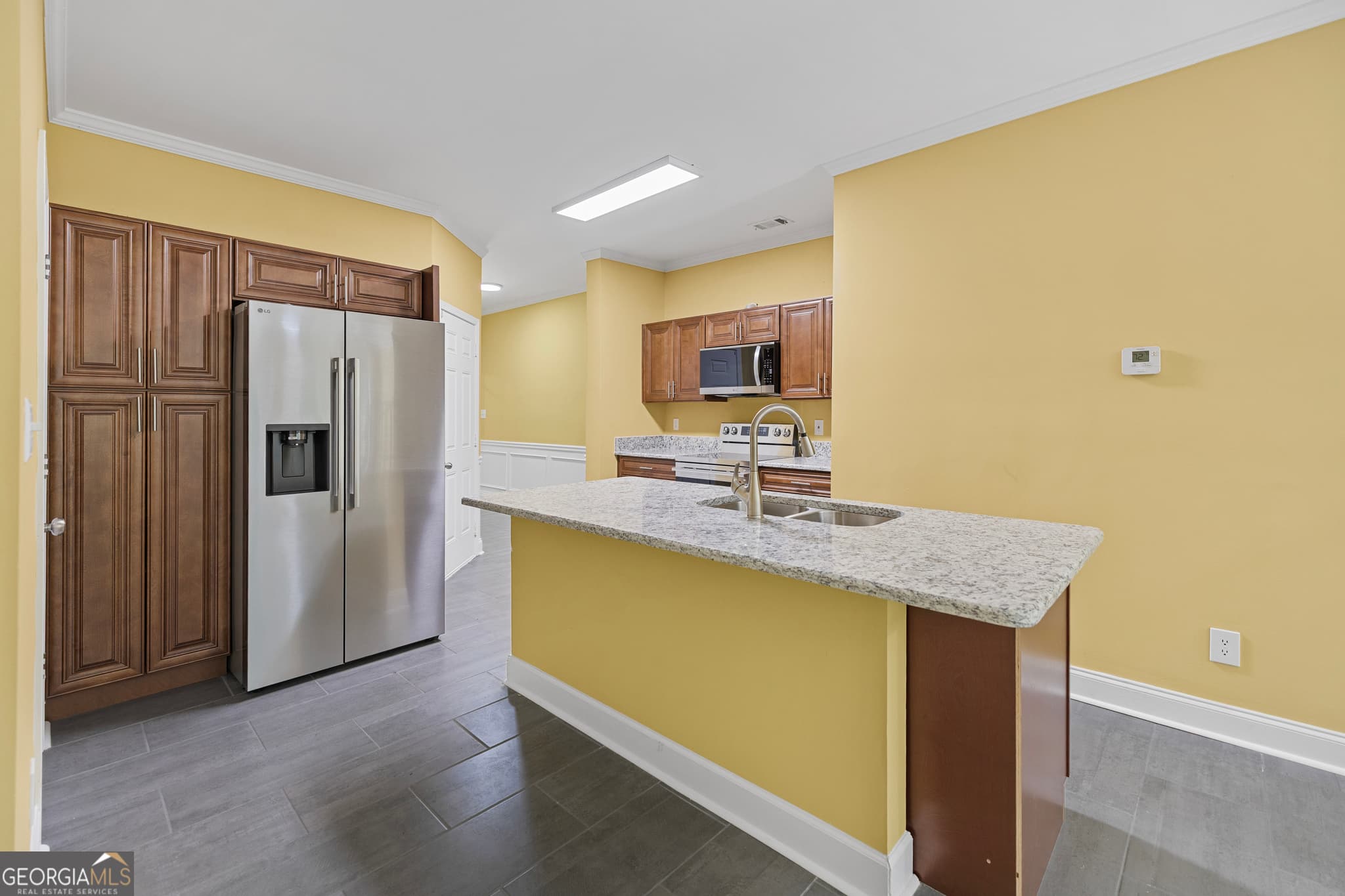 3 bedroom, 2.5 bathroom townhouse for rent at 1110 Pepper Lane, Lawrenceville, GA 30044 for $2,500 a month — photo 6