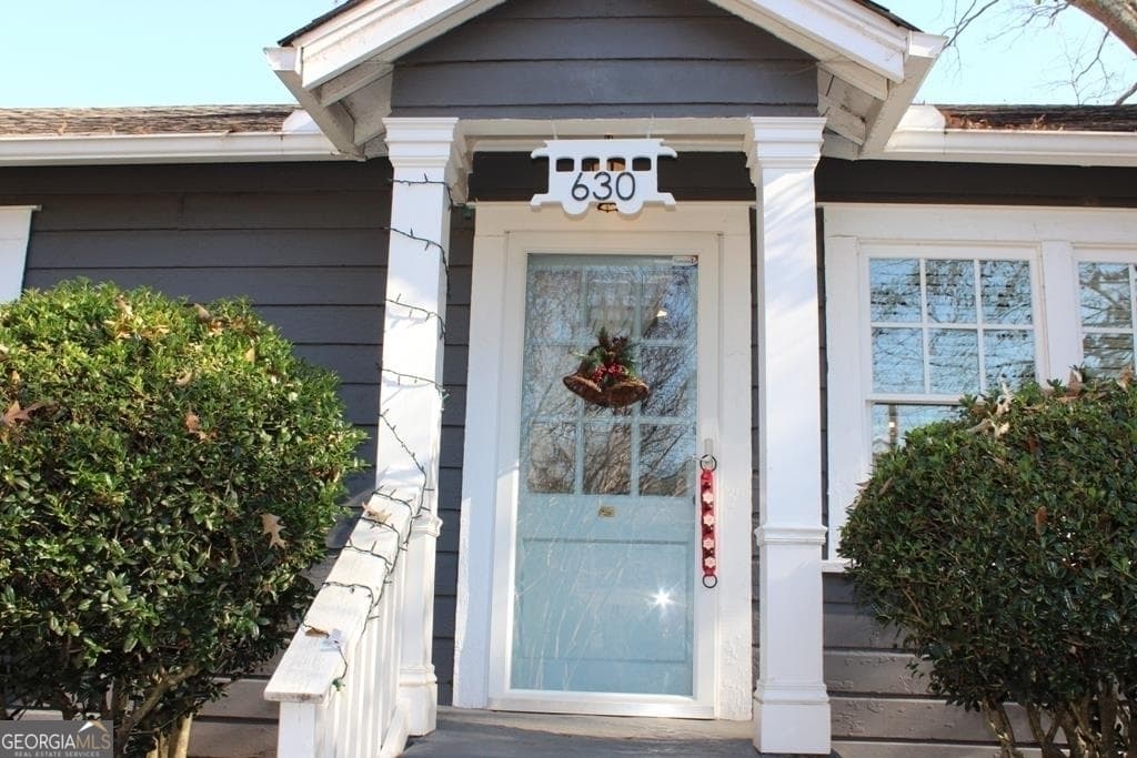 2 bedroom, 1 bathroom, 1,102 sq ft single family residence for rent at 630 Glenwood Place, Atlanta, GA 30316 for $2,900 a month — photo 3
