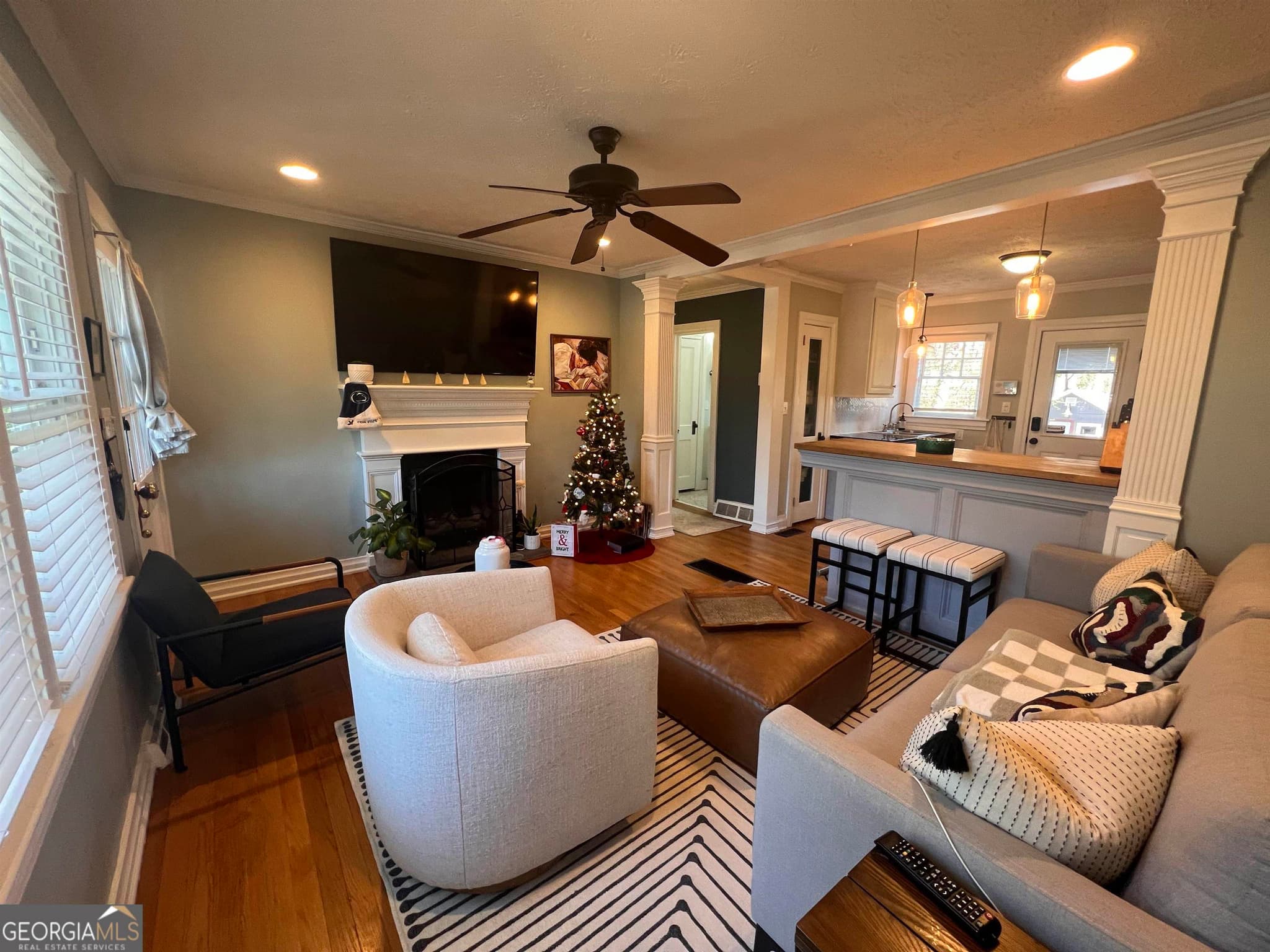 2 bedroom, 1 bathroom, 1,102 sq ft single family residence for rent at 630 Glenwood Place, Atlanta, GA 30316 for $2,900 a month — photo 4