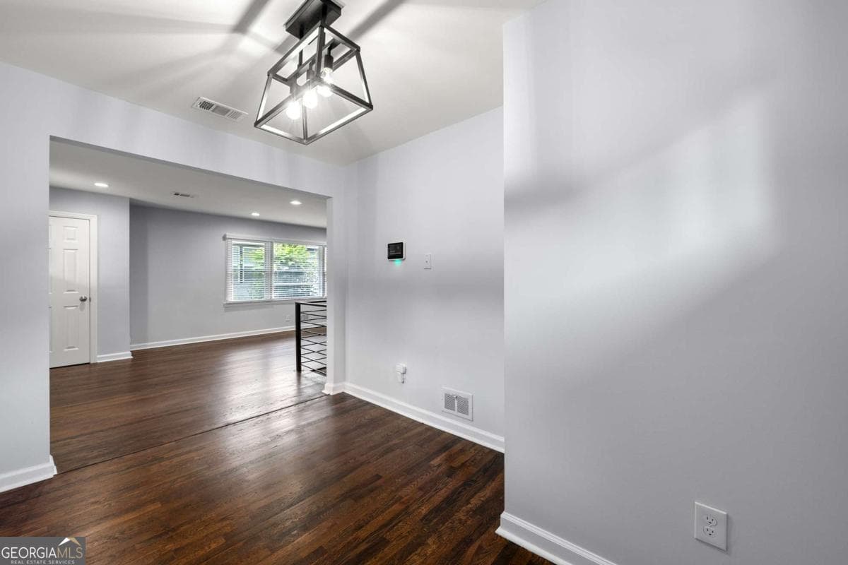 5 bedroom, 3 bathroom, 3,360 sq ft single family residence for sale at 70 Chappell Road, Atlanta, GA 30314 — photo 9