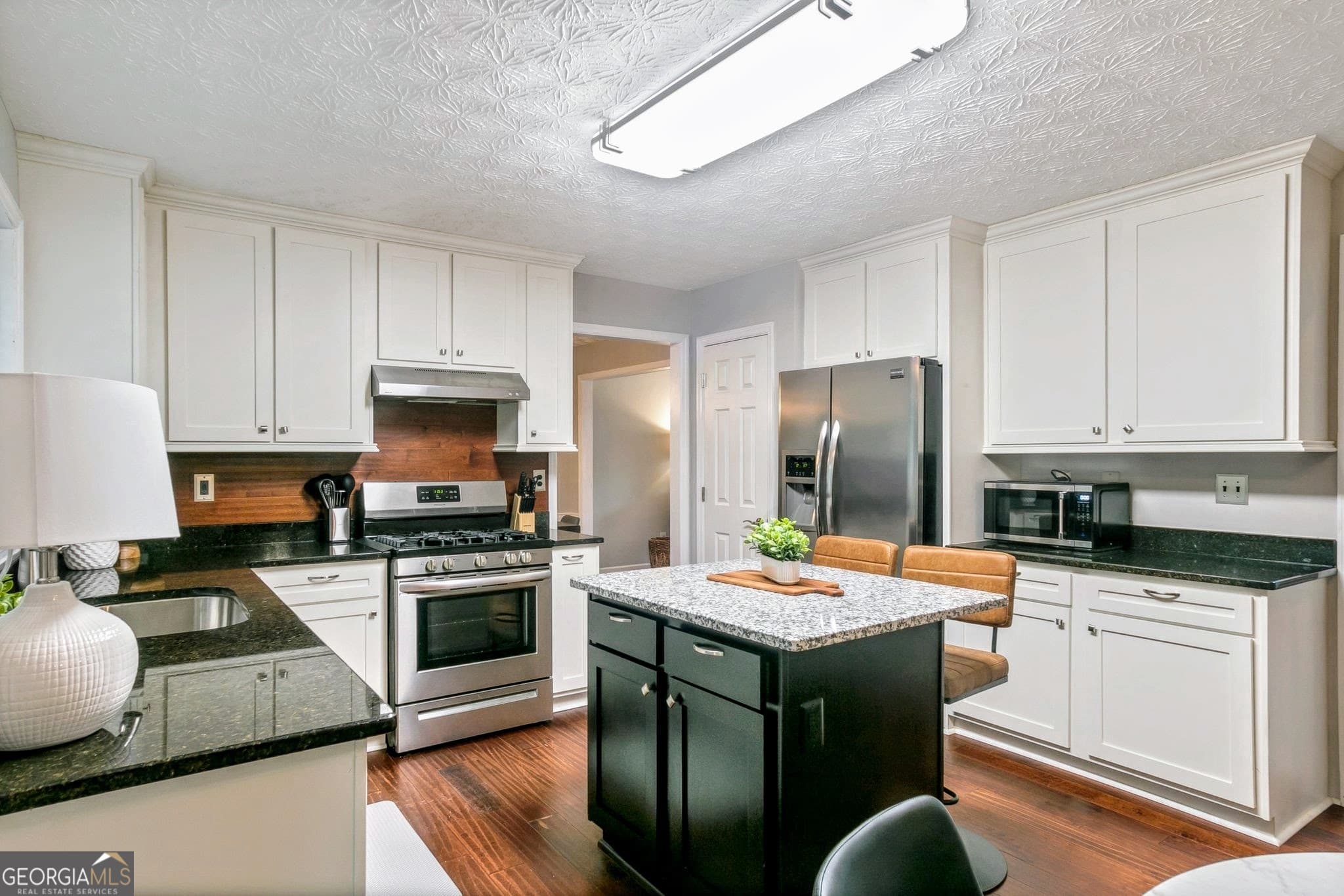 4 bedroom, 2.5 bathroom, 2,000 sq ft single family residence for rent at 130 Anclote Court, Johns Creek, GA 30022 for $7,900 a month — photo 6