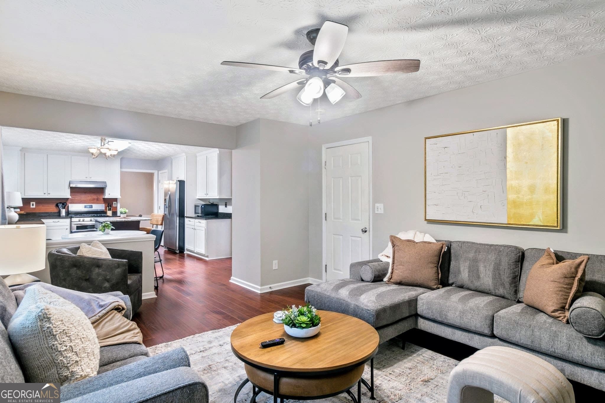 4 bedroom, 2.5 bathroom, 2,000 sq ft single family residence for rent at 130 Anclote Court, Johns Creek, GA 30022 for $7,900 a month — photo 3