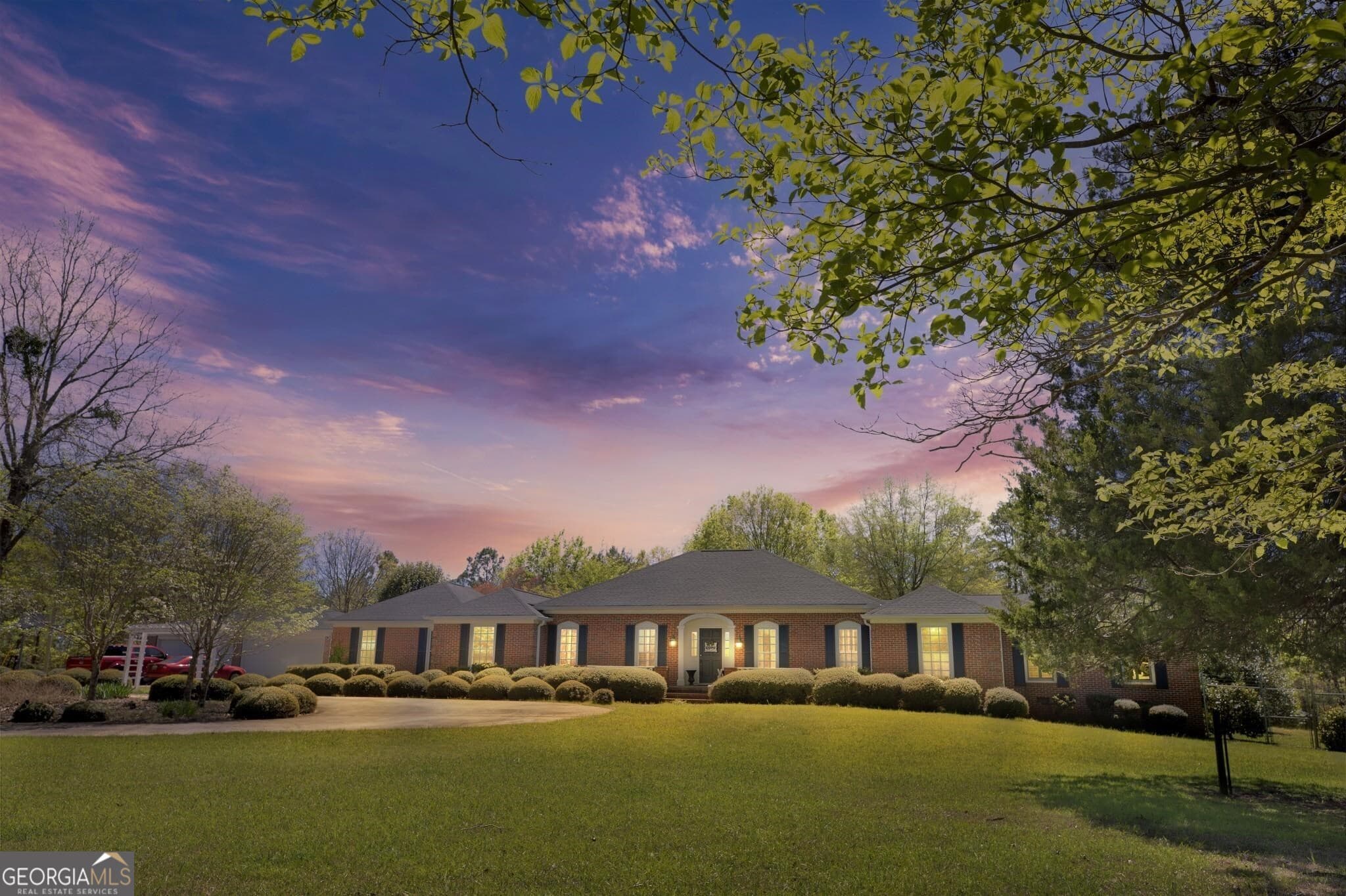 5 bedroom, 4.5 bathroom, 4,473 sq ft single family residence for sale at 32 Green Oak Circle, Thomaston, GA 30286