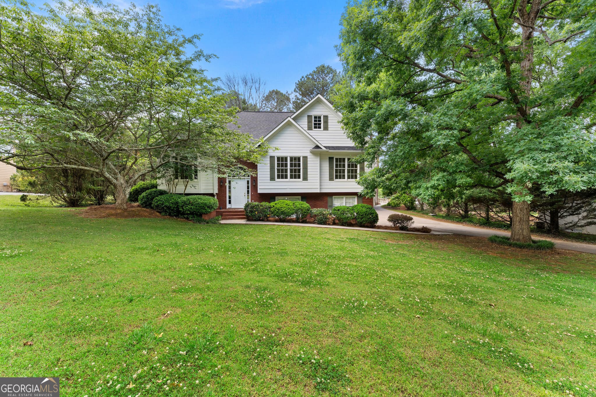 4 bedroom, 3 bathroom, 2,257 sq ft single family residence sold at 12 Lamplighter Cove, Cartersville, GA 30120