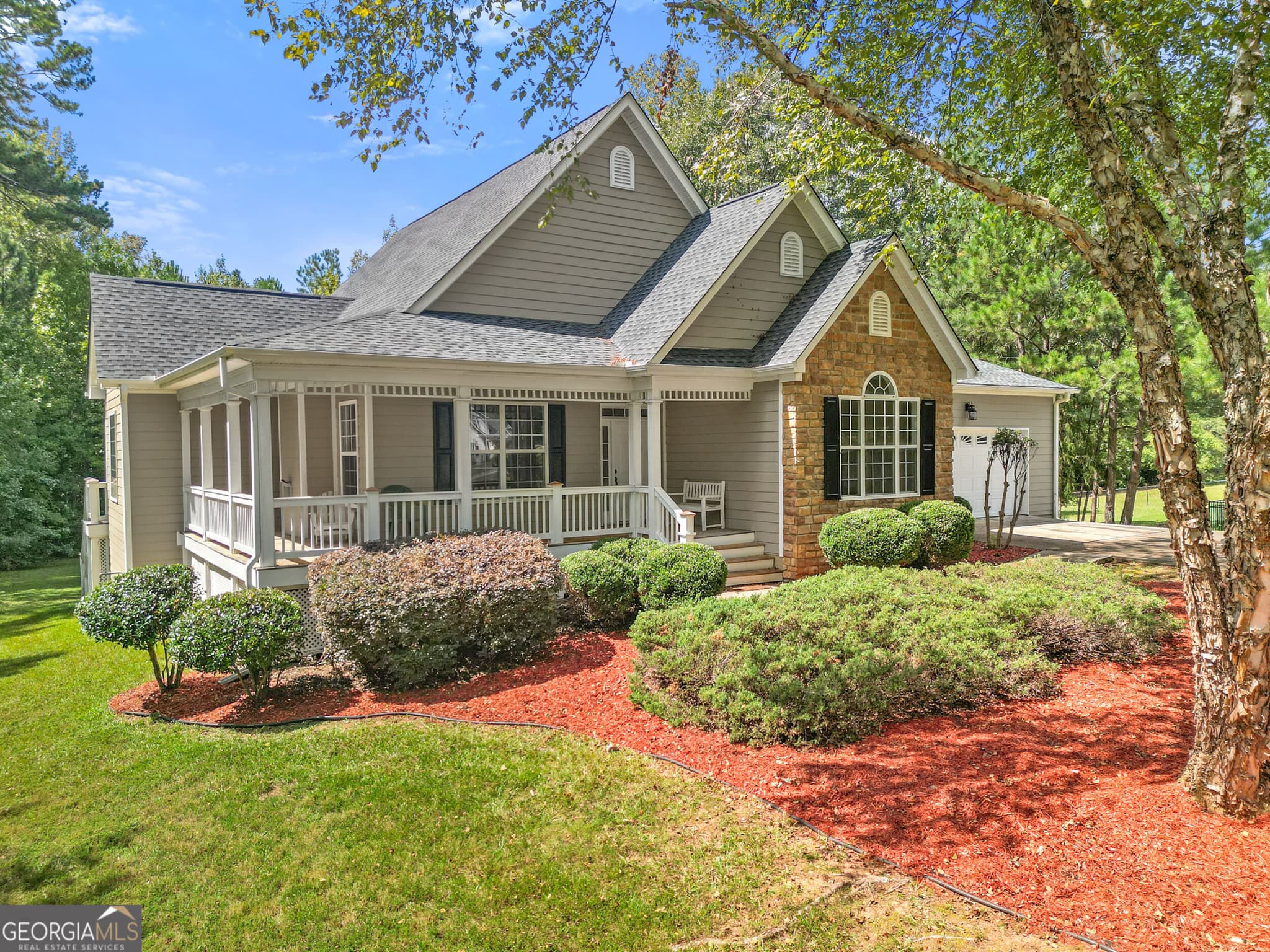 3 bedroom, 3 bathroom, 1,990 sq ft single family residence for sale at 1725 Wesminster Drive, Griffin, GA 30223